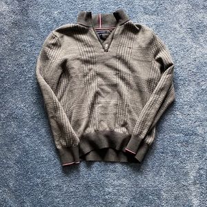 Men’s Large Tommy Hilfiger Quarter Zip Pullover